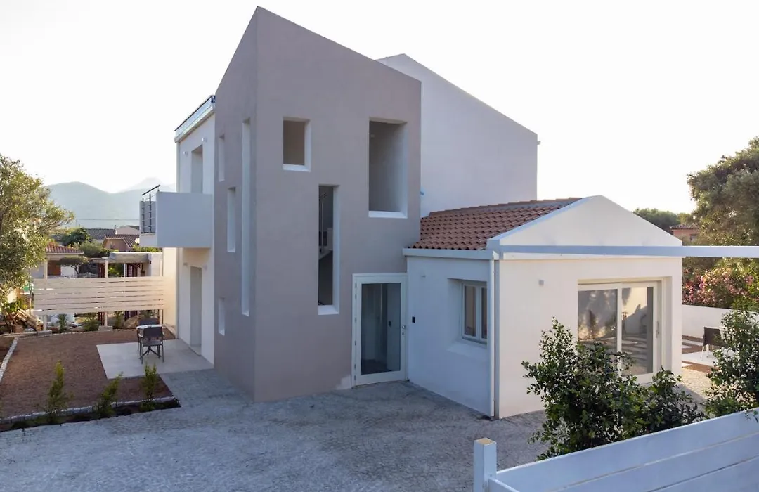Villa Est-1
